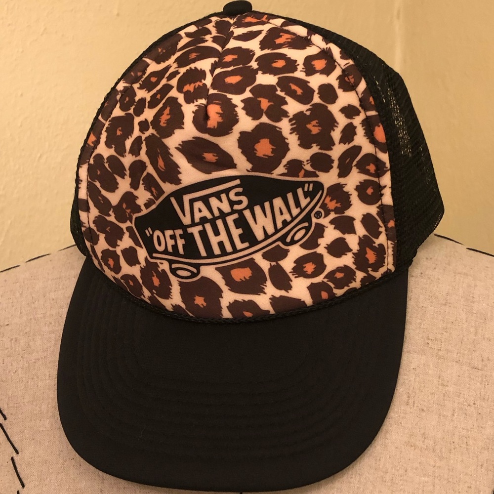 VANS Cheetah Print SnapBack Trucker Hat